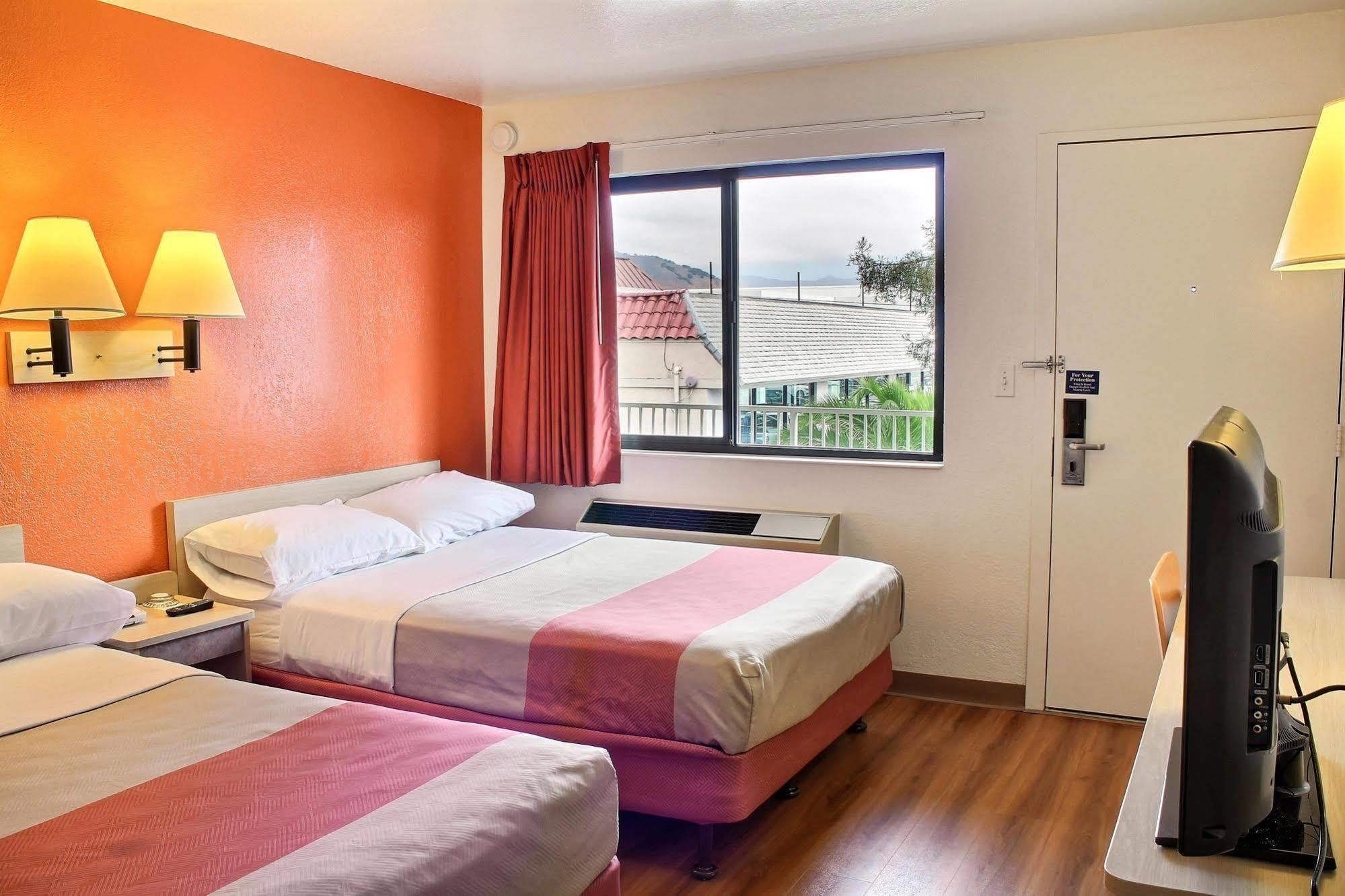 Motel 6-San Luis Obispo, CA - North Buitenkant foto